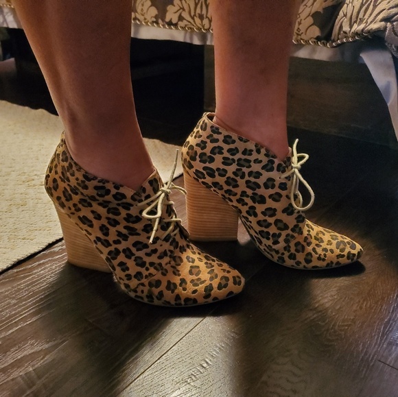 Booties - Picture 3 of 5